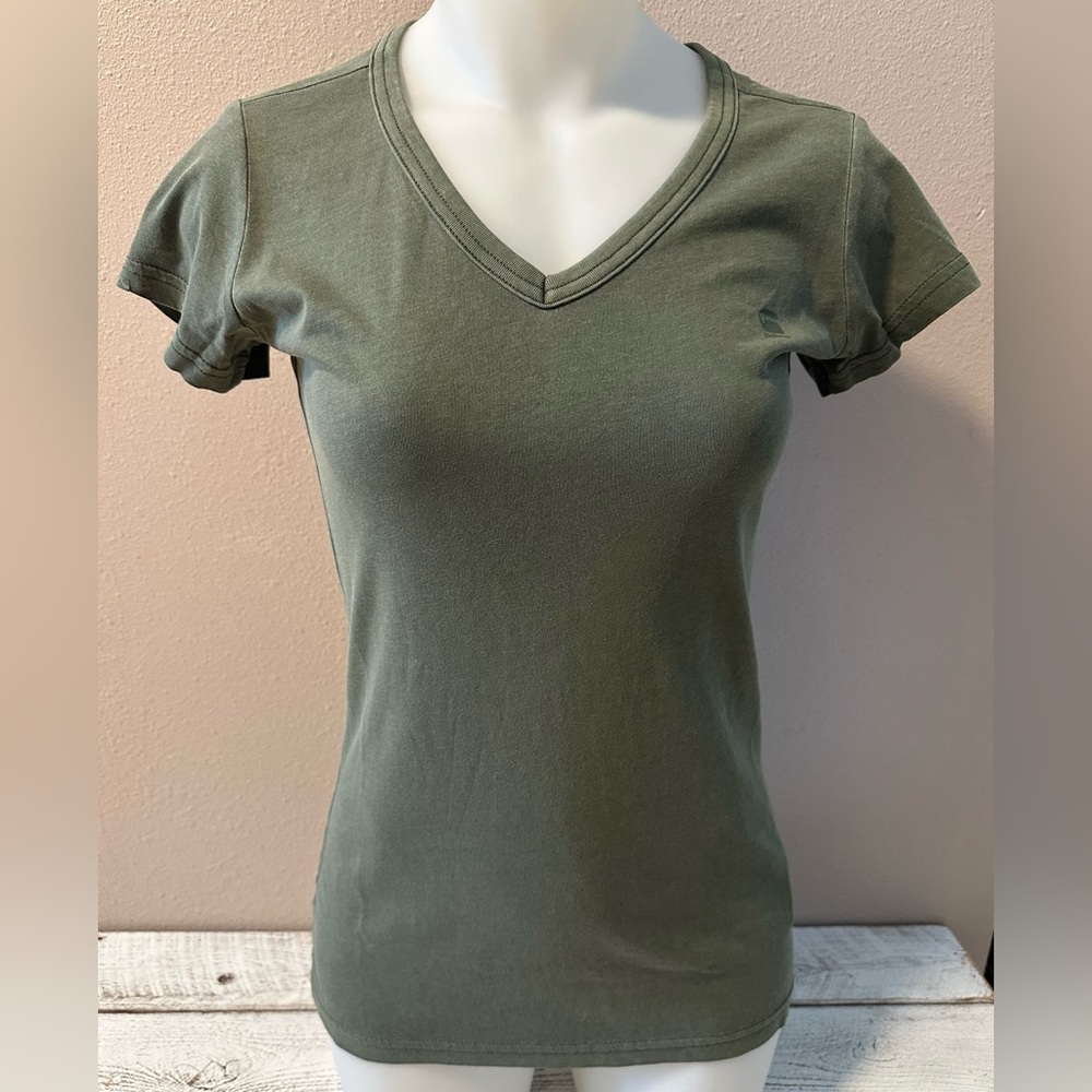 G-Star Raw 100% Organic Cotton V-Neck Tee - NWT